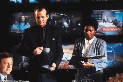 (L-R) Bill Murray as Frank Cross and Alfre Woodard as Grace Cooley in 